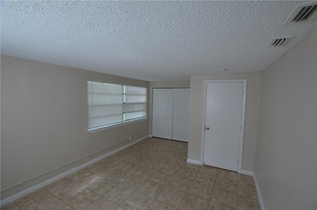 Photo - 3410 NW 5th St