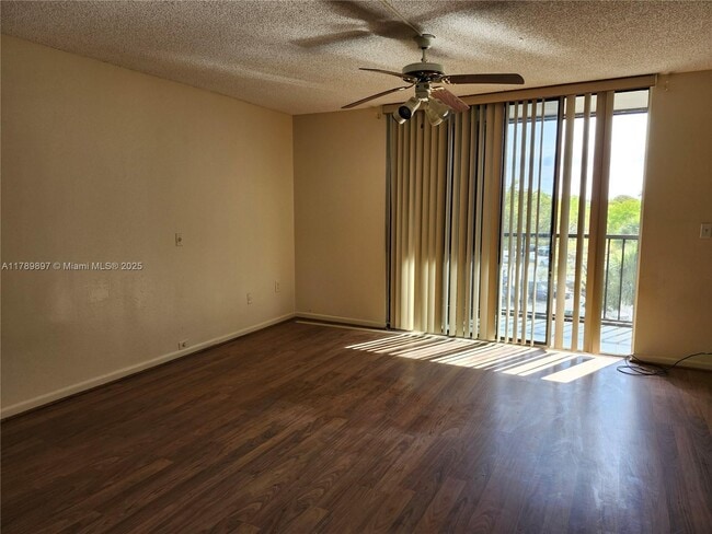 Photo - 8520 SW 133rd Avenue Rd Unit 415