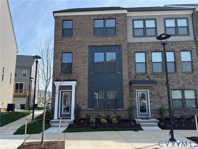 Building Photo - 9479 Pinkman Rd