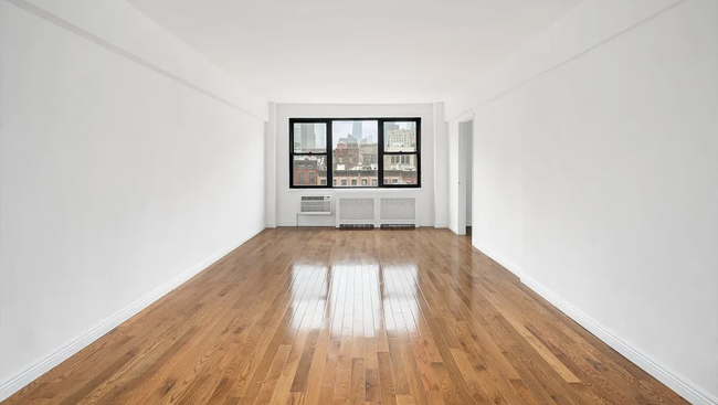 View from Entrance - 408 W 57th St Unidad 6B Rental