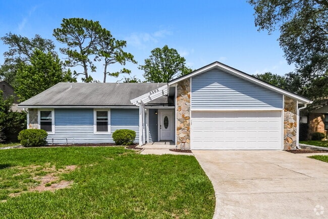 Building Photo - 3303 Hampstead Dr Rental