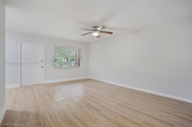 Photo - 200 SW 132nd Way Unit 210L