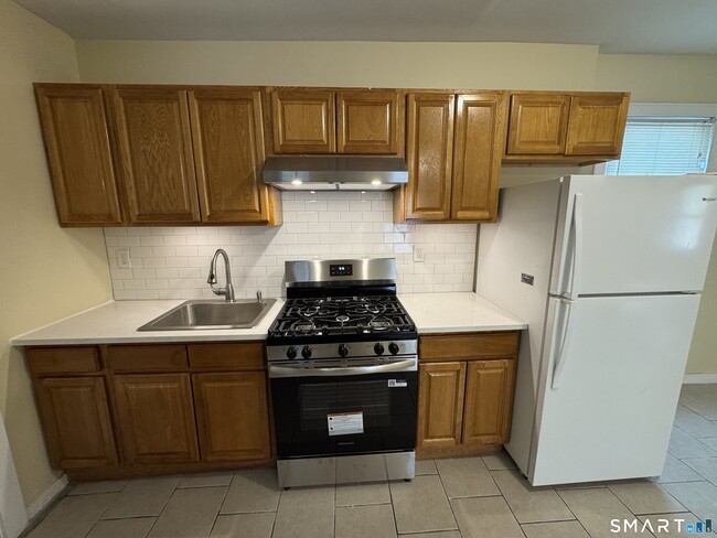 Photo - 33 Stevens St Unidad 1st Fl