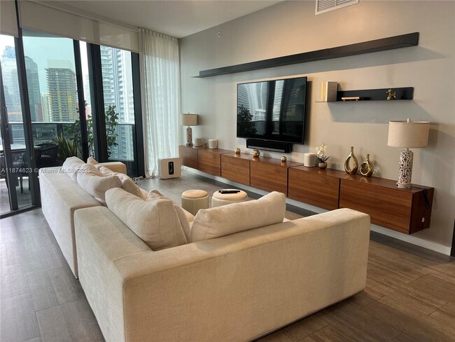 Photo - 1000 Brickell Ave Unit 2201