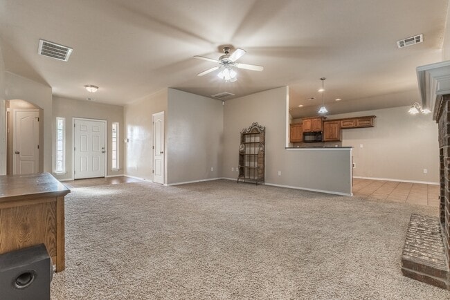 Photo - 1028 Mollie Rausch Ln