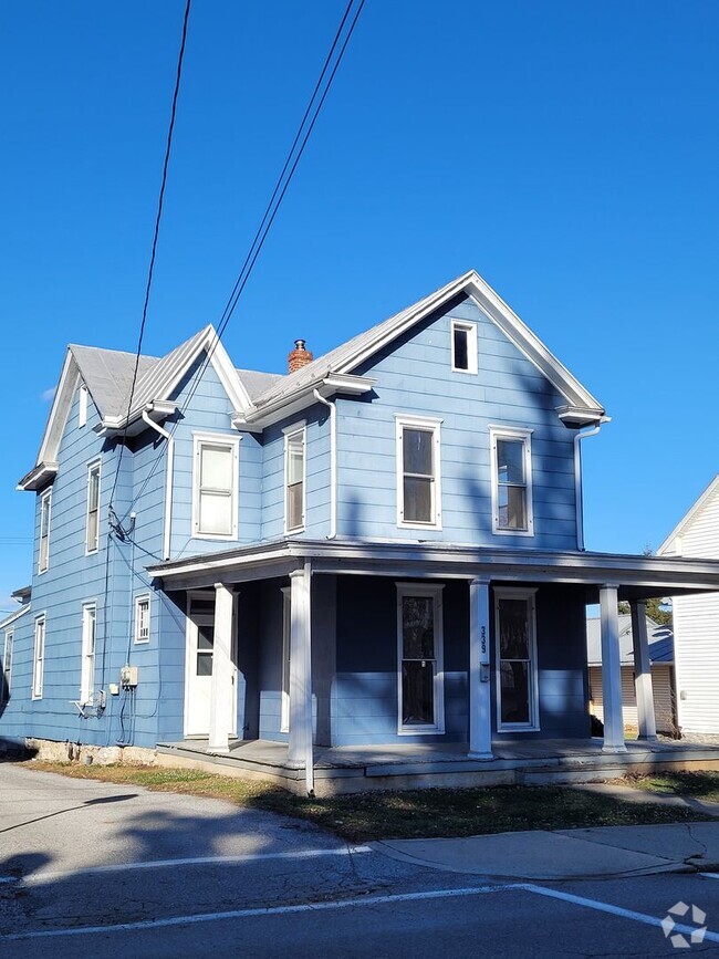 Building Photo - 339 E Burd St Unit House