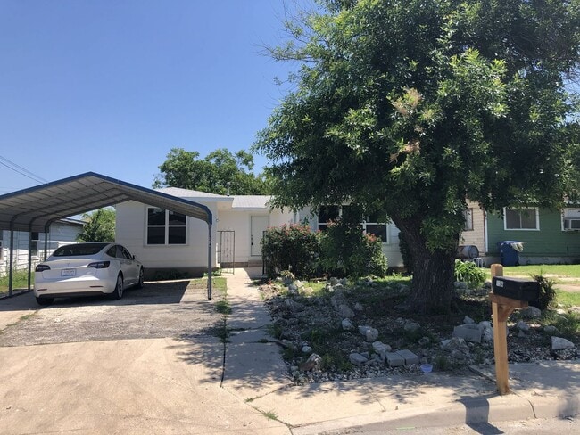 Building Photo - Newly Renovated & Move-In Ready 3-Bedroom with Pet-Friendly Perks! Pet Fee Waived!