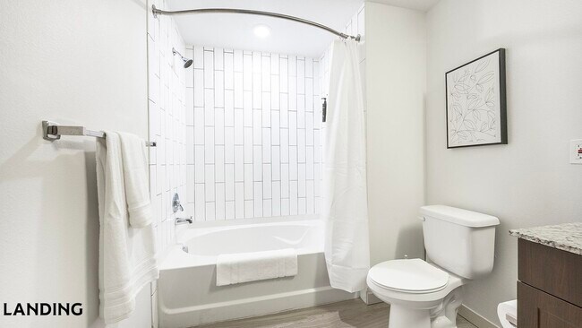 Photo - 2900 E 16th Ave Unidad 243