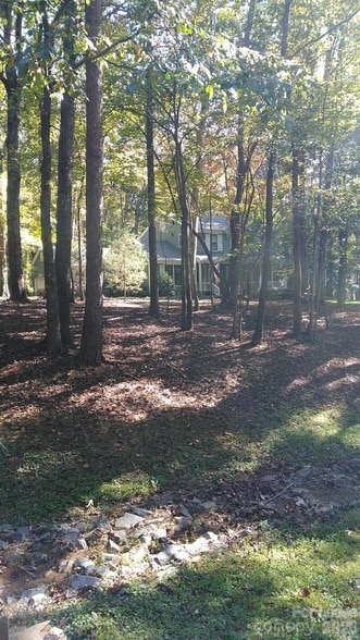 Photo - 433 Raintree Dr