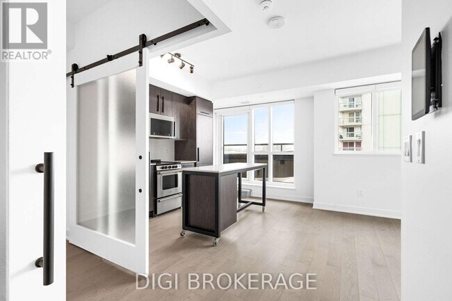 Photo - 560 Rideau St Unit 413