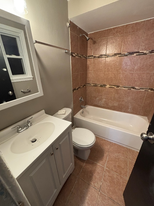 Photo - 11741 S Laflin St