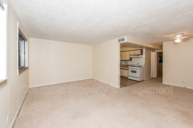 Photo - 1633 D St SE Unit Apt 3