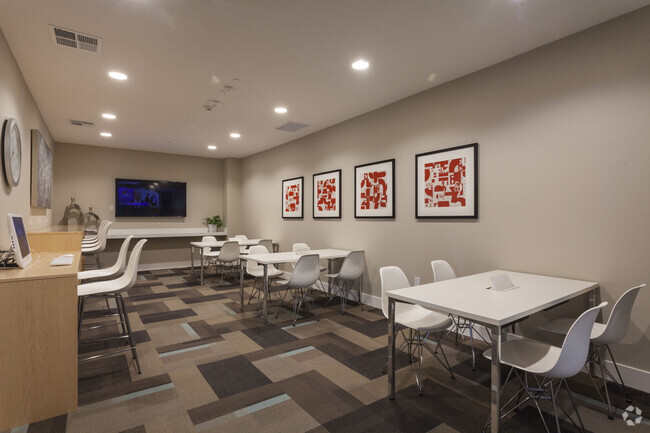 Building Photo - The Parc at Pruneyard Rental