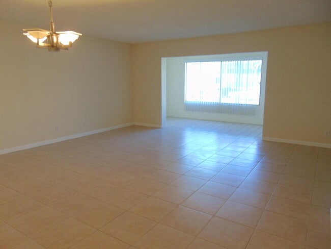 Photo - 3186 Via Poinciana Unit 201