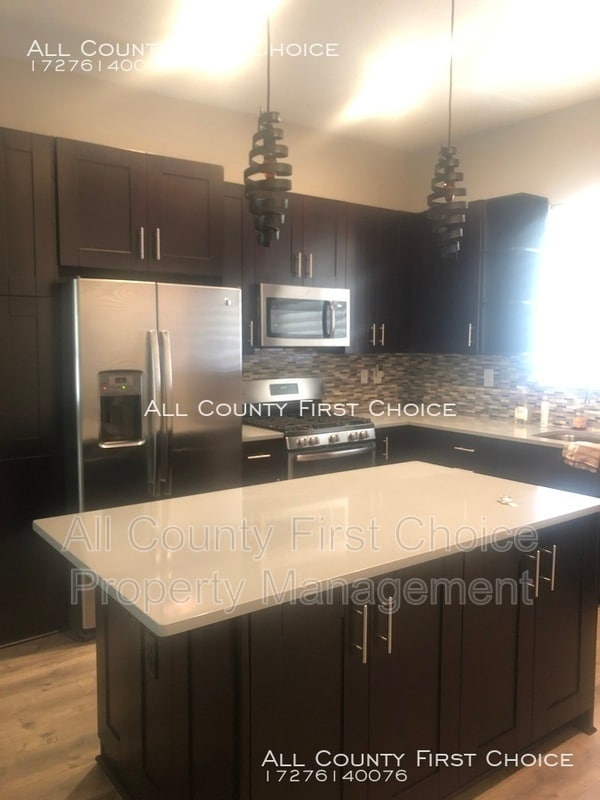Photo - 815 Arlington Ave N