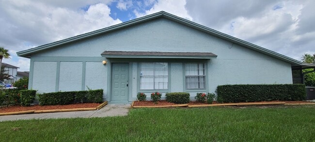 Building Photo - Condo in Chelsea Square, Kissimmee