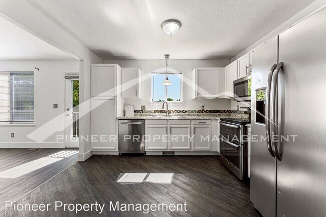 Photo - 3 br, 3.5 bath House - 10974 E. 96th Pl