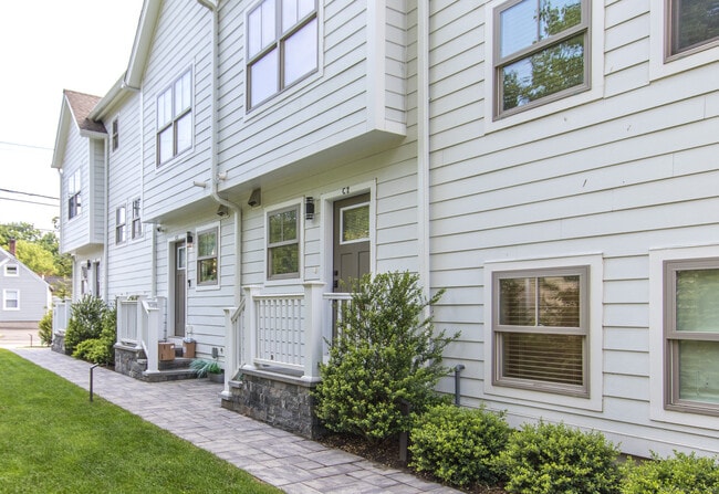 Photo - 18 1/2 Howard Ave Condo Unit C2