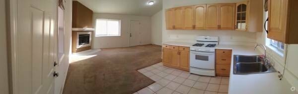 Building Photo - 22965 Oxnard St Unit Rear Bldg Rental