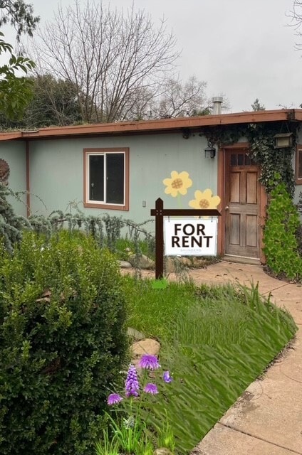 Photo - 2255 Floral Ave