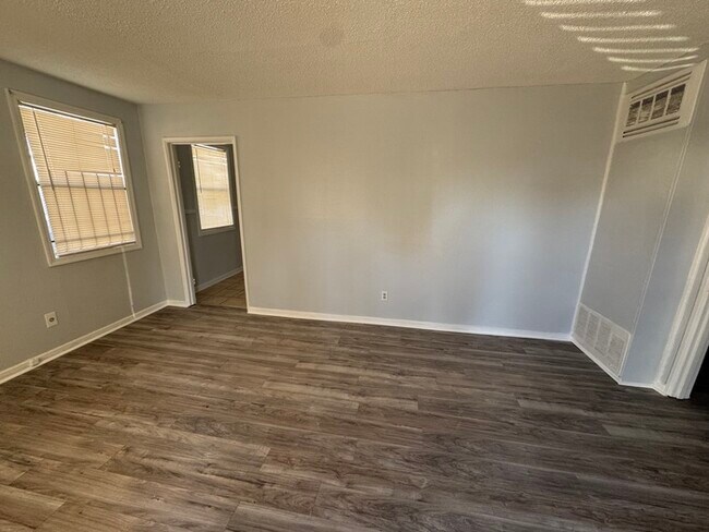 Photo - 1814 State St