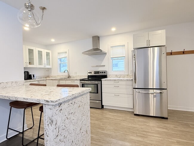 Photo - 1789 Norman Rd