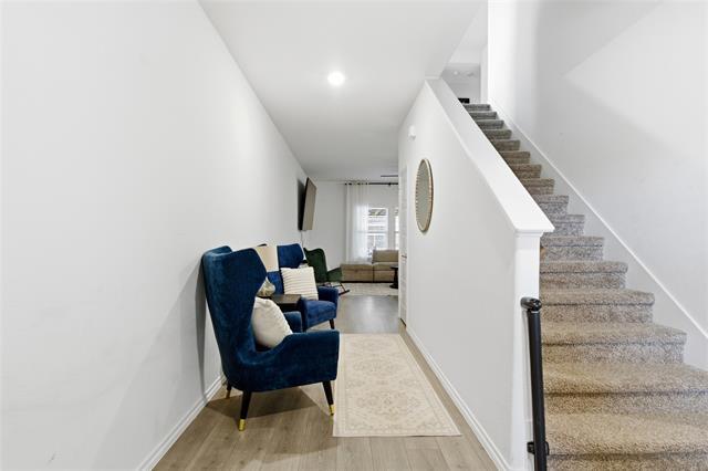 Photo - 807 Cormorant St