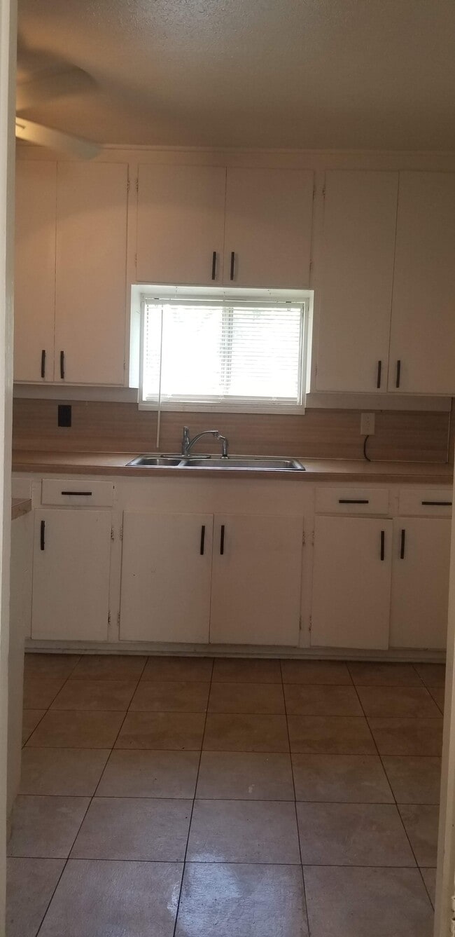 Photo - 124 Pecan Street