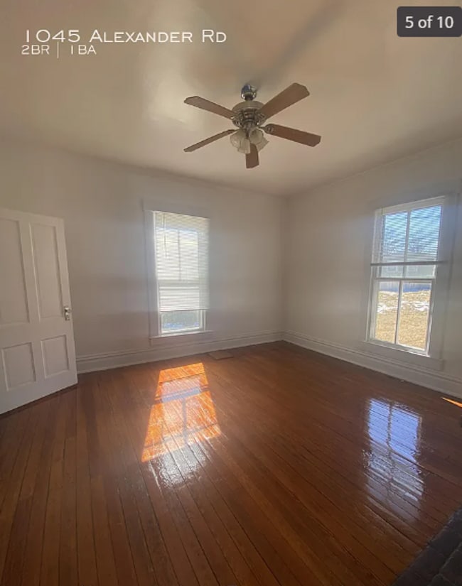 Photo - 1045 Alexander Rd