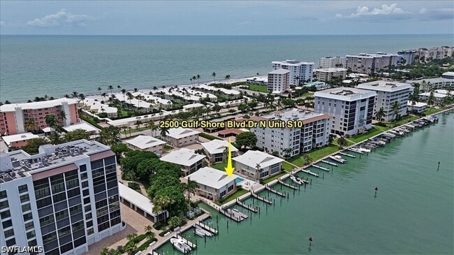Building Photo - 2500 Gulf Shore Blvd N Unit S10