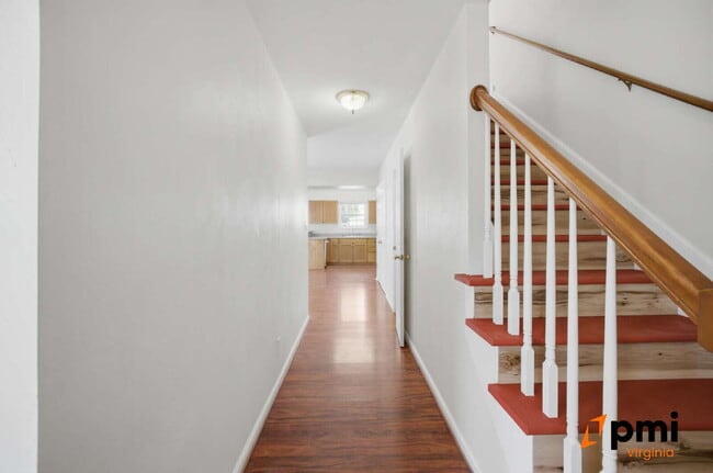 Photo - 3 BEDROOM 2.5 BATH WITH FENCED IN YARD AND DETACHED GARAGE FOR RENT IN NORFOLK!