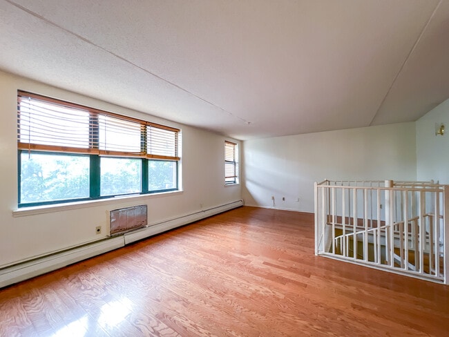Building Photo - 233 W 121st St Unit 2 Rental