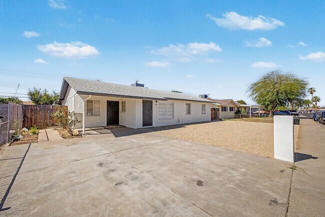 Photo - 3519 W Orchid Ln