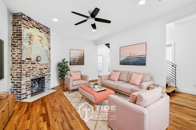 Building Photo - 40 Poinsett St Unit A