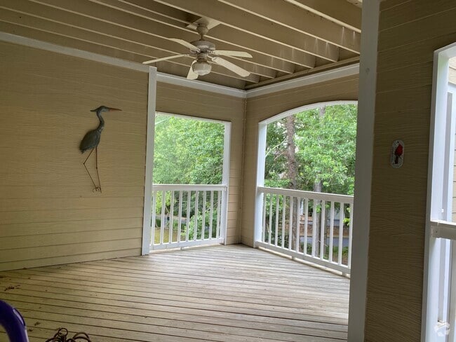 Building Photo - 525 Sandringham Dr Rental