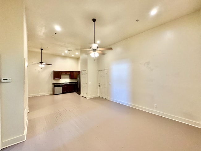 Photo - 409 Main St Unit 3