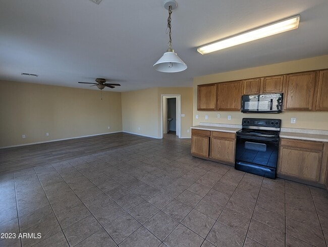 Photo - 2270 W Central Ave