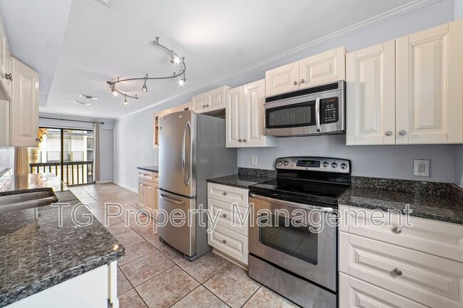 Photo - 121 13th Ave S Townhome