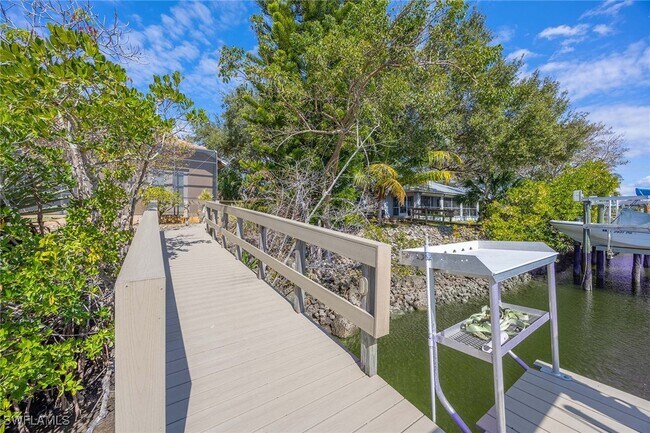 146 Windward Cay