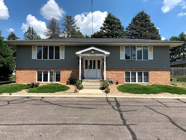 1104 3rd St SW Unit 1