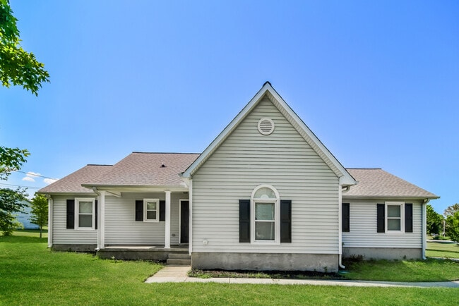 Building Photo - 12661 Dickens Ln