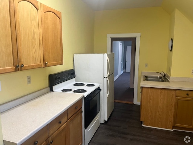 Building Photo - 166-168-168 W Main St Rental