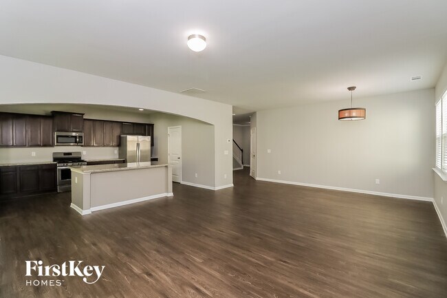 Photo - 203 Pinnacle Point Ct