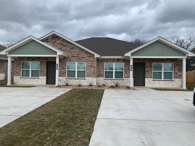 Photo - 3301 Belmont Dr