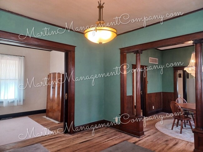 Photo - 1208 S Massachusetts