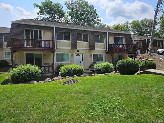 Building Photo - 18 Pavilion Ridge Way Unit 7