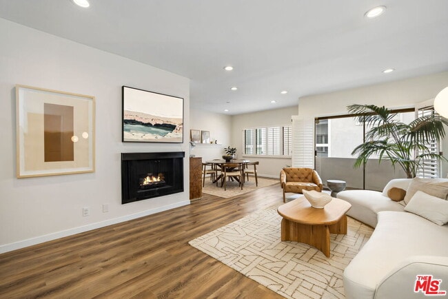 Photo - 11928 Kiowa Ave Unidad 305