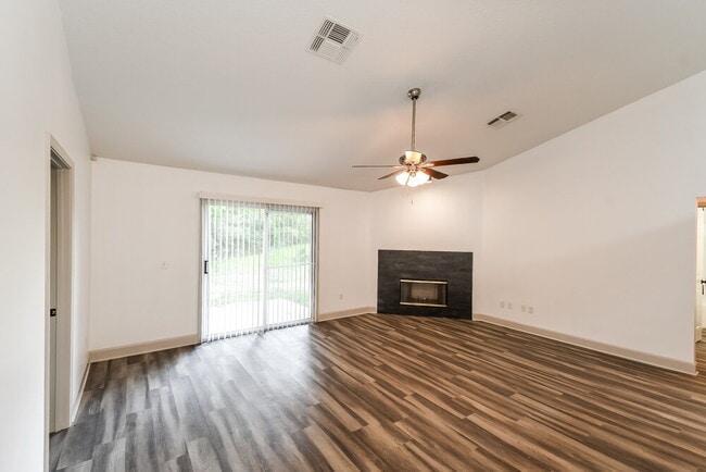 Photo - 9818 Chirping Way