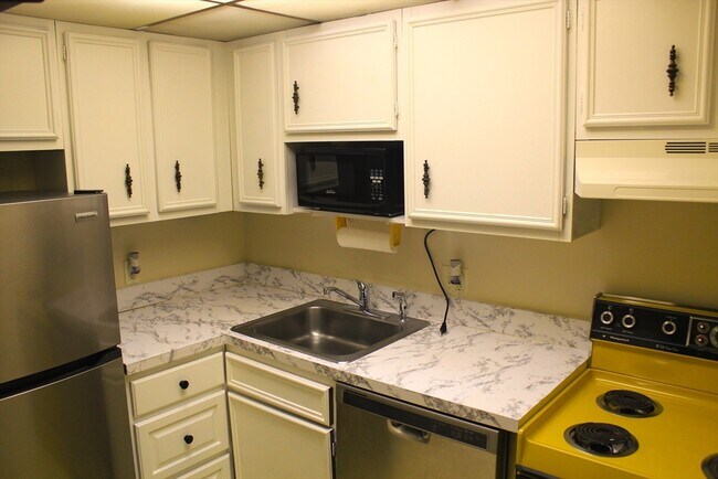 Photo - 1243 Beacon St Unit 7D