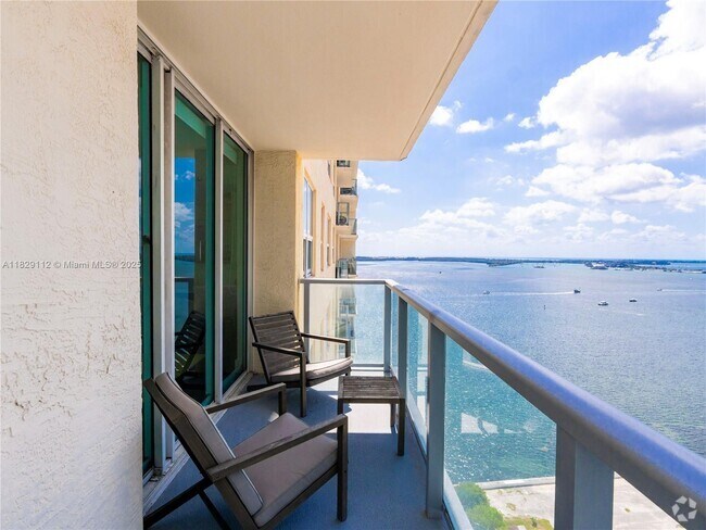 Building Photo - 1155 Brickell Bay Dr Unit 2101 Rental